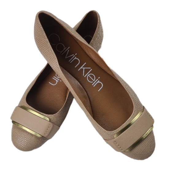 Calvin Klein Beige Loafers/Flats/Slip On Women's Shoes Size 9.5  🆕 - Picture 2 of 6